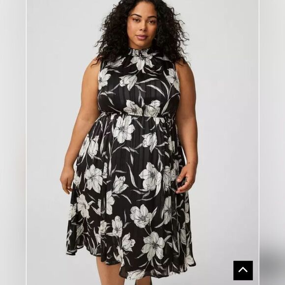 Torrid Midi Dress 4X Black White Floral Sleeveless High Neck A-line - Picture 9 of 9